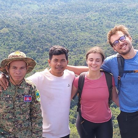 Ratanakiri Farmhouse & Trekking Banlung Exteriör bild
