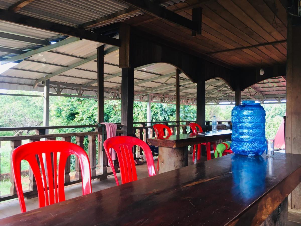 Ratanakiri Farmhouse & Trekking Banlung Exteriör bild