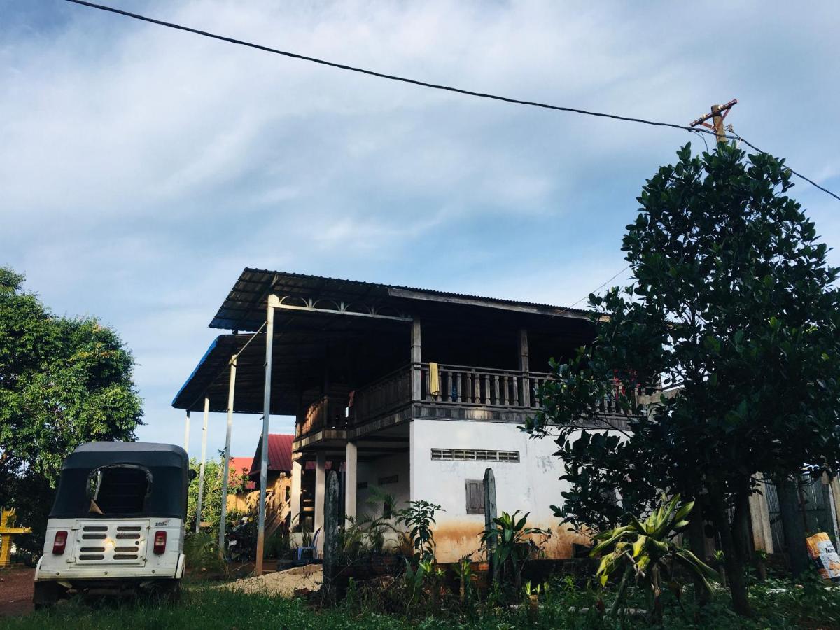Ratanakiri Farmhouse & Trekking Banlung Exteriör bild