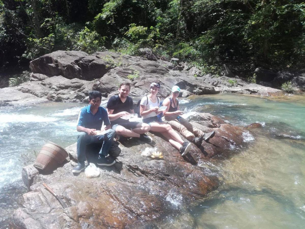 Ratanakiri Farmhouse & Trekking Banlung Exteriör bild