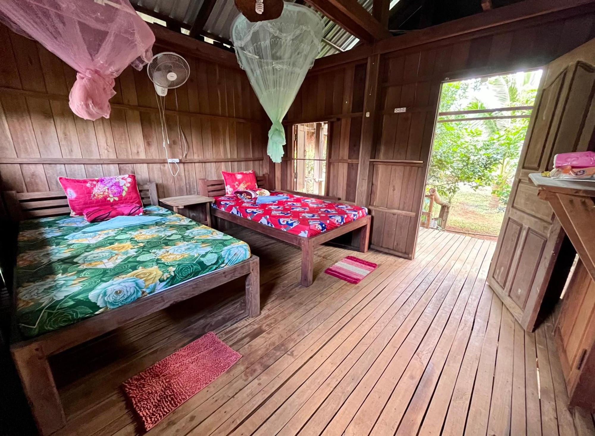 Ratanakiri Farmhouse & Trekking Banlung Exteriör bild