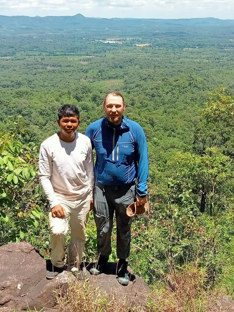 Ratanakiri Farmhouse & Trekking Banlung Exteriör bild